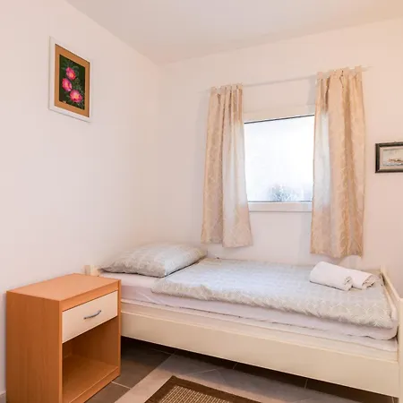 Apartment Vida A2 In The Old Part Of *