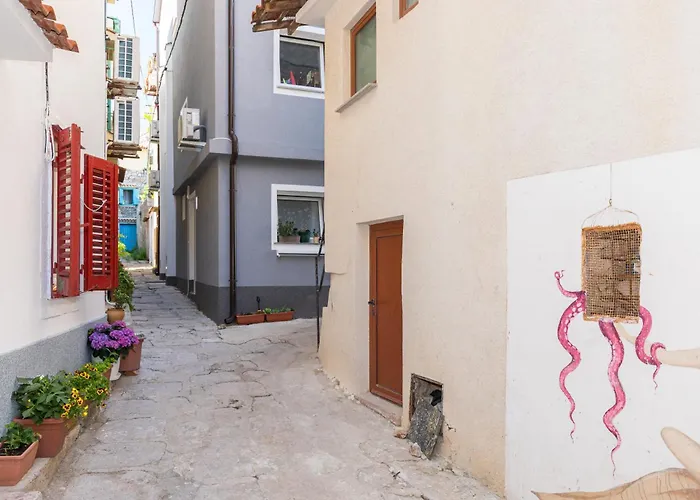 Vida A2 In The Old Part Of Baska (Krk)