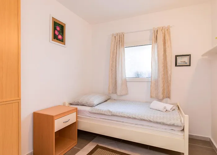Apartment Vida A2 In The Old Part Of *